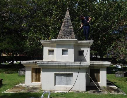 APP CIS John Millen Jet washing the memorial