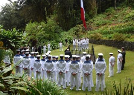 G Rover and Lancaster at Nap Tomb