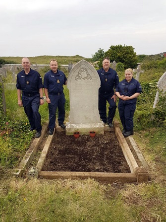 20180609 Final grave sml4