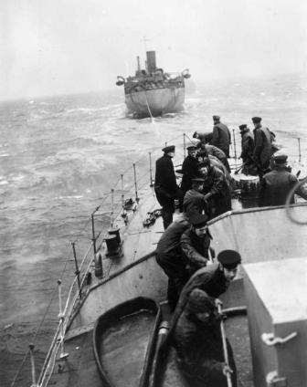 RAS Eaglesdale 1942 floating hose 3HMS Kepple