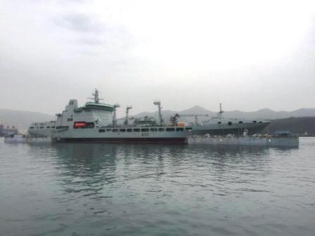 TRace 8 5 2017 floating out of launch barge