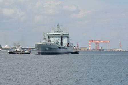 Tiderace arrives Yokosuka