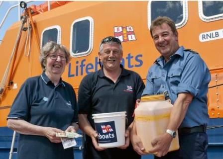 C Bay donate funds to Falmouth RNLI