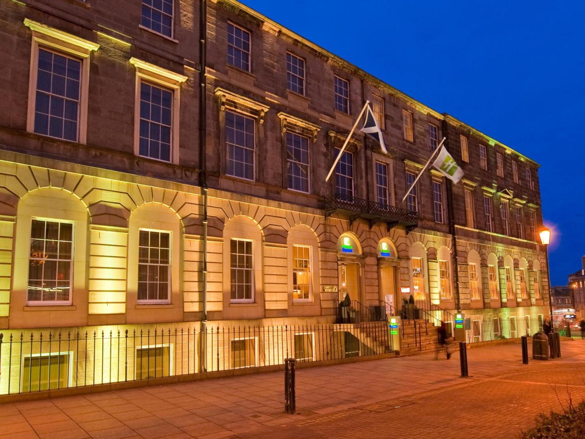 Where to Stay in New Town: 5 Best Resort-Style Hotels