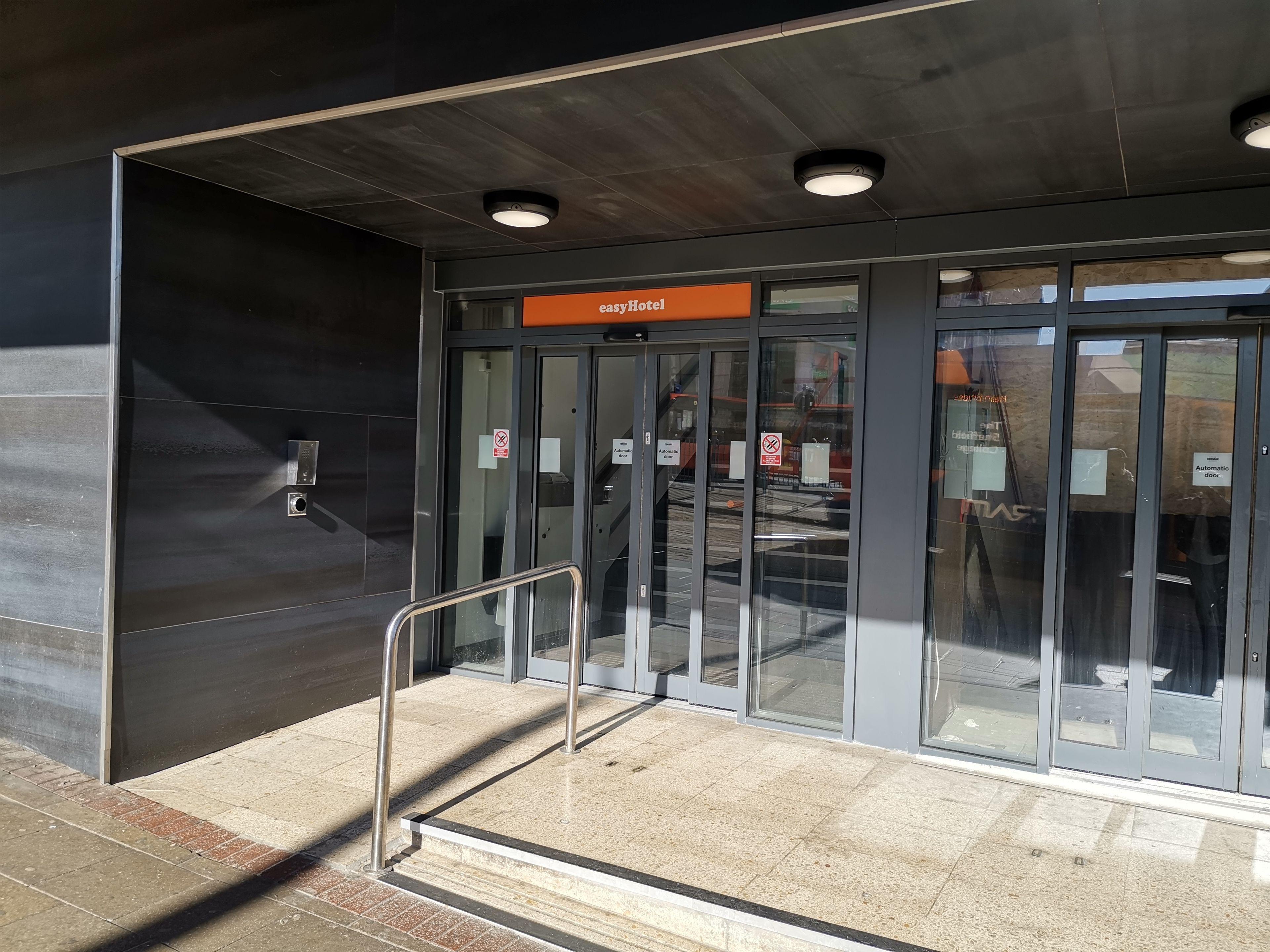 4 Smart Central Hotels Near Owlerton Stadium Worth Booking