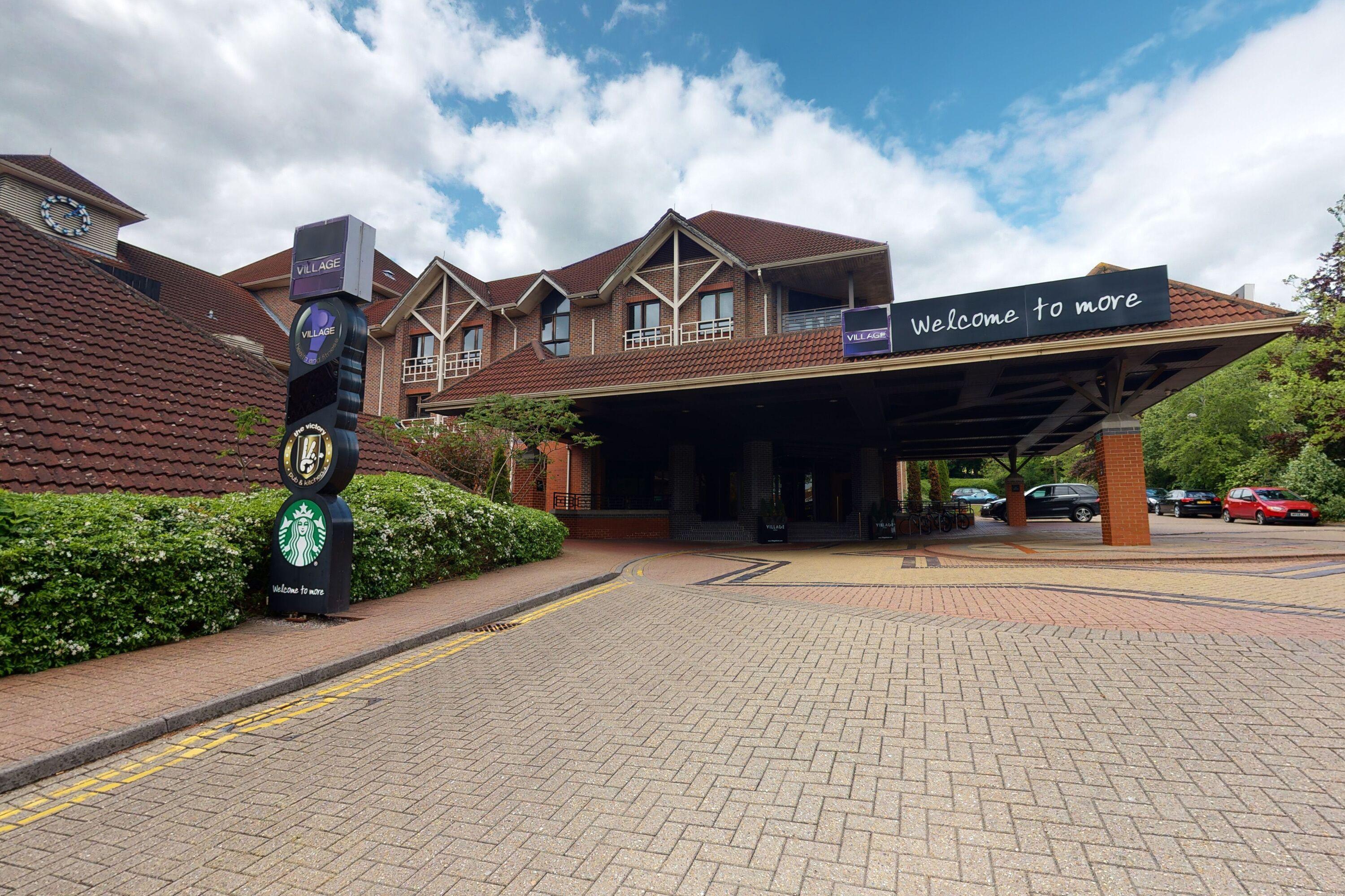 5 Smart Family-Friendly Hotels Near Lydiard Park Worth Booking