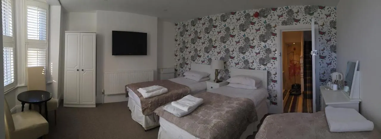 6 Central Hotels Near Brookwood Cemetery Pales Worth Booking