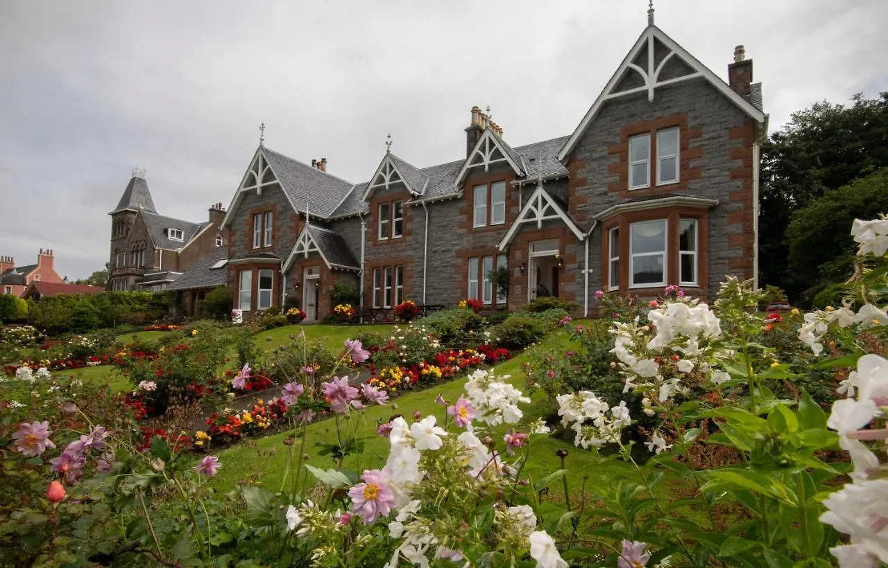 Where to Stay Near West Highland Museum: 4 Family Hotels