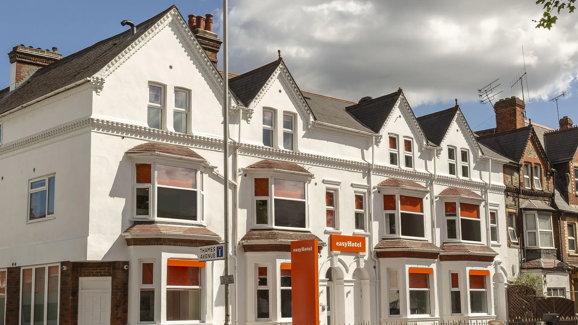 Staying In Berkshire: 4 Central Hotels Compared