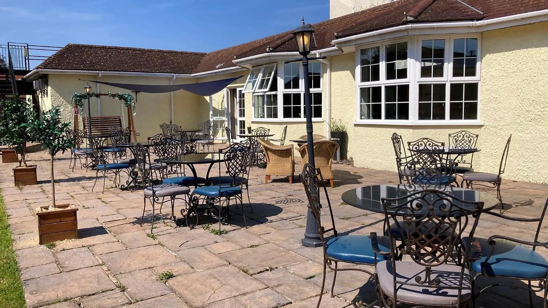 Staying Near Bembridge Harbour: 12 Central Hotels Compared