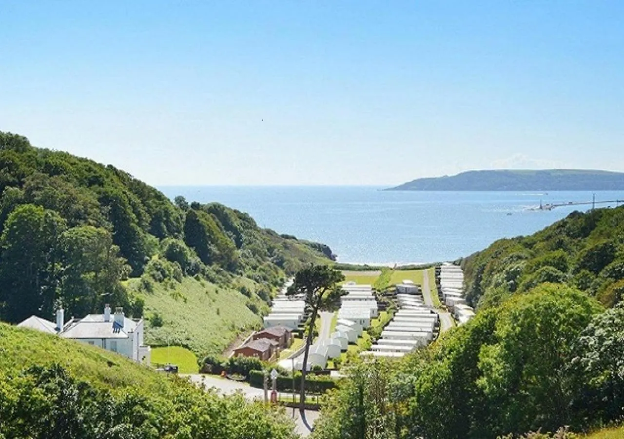 8 Family-Friendly Hotels Near Mount Edgcumbe That Deliver