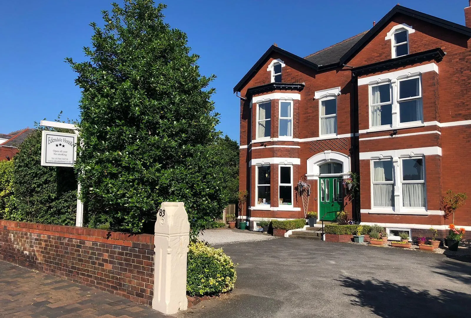 8 Central Southport Hotels Near Hesketh Golf Club Worth Booking