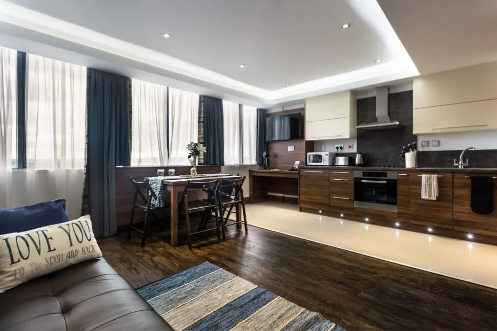 8 Central Hotels Near Stanmore Common Worth Booking
