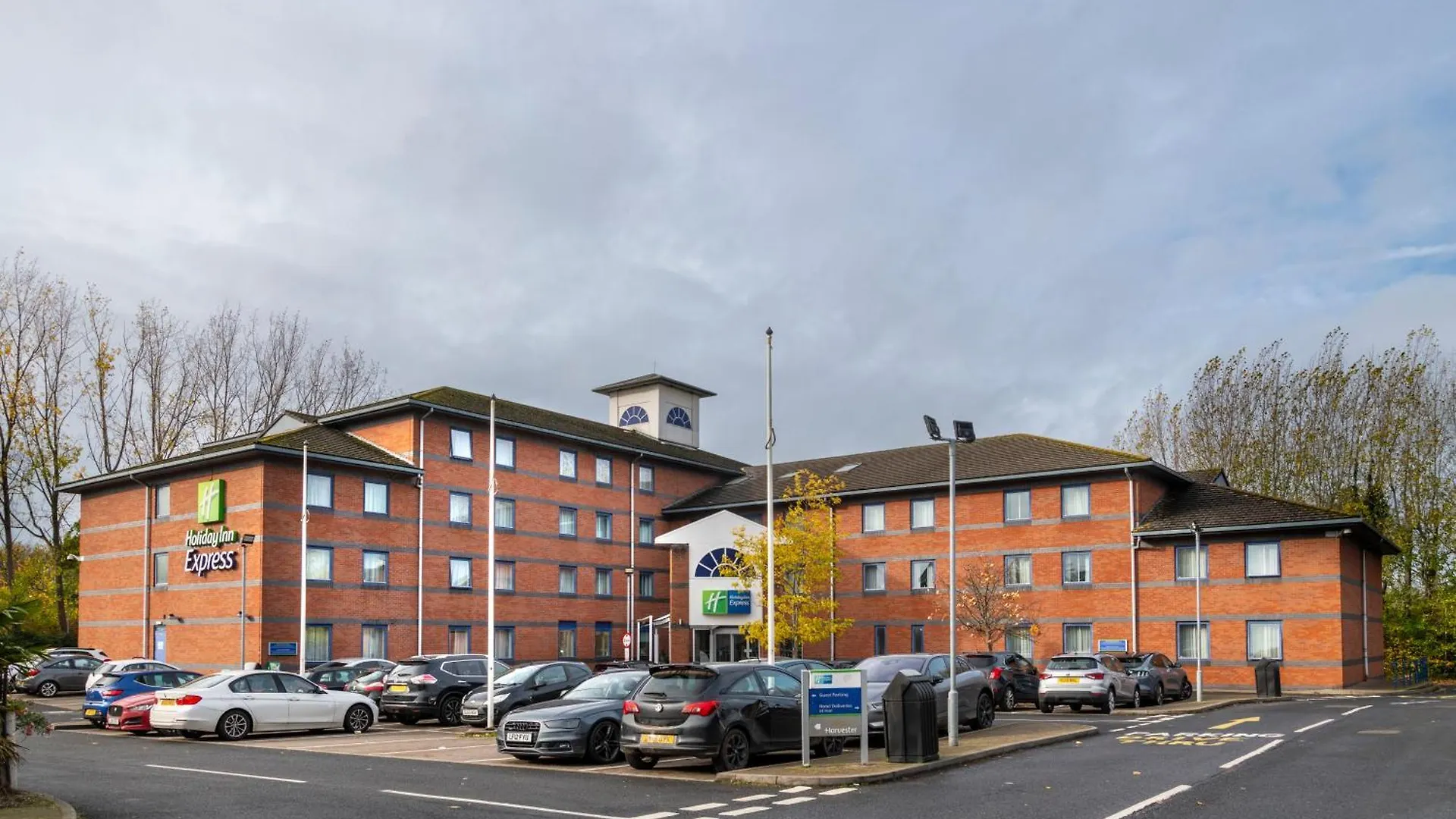 5 Family Hotels Near Droitwich Spa Lido Worth Booking
