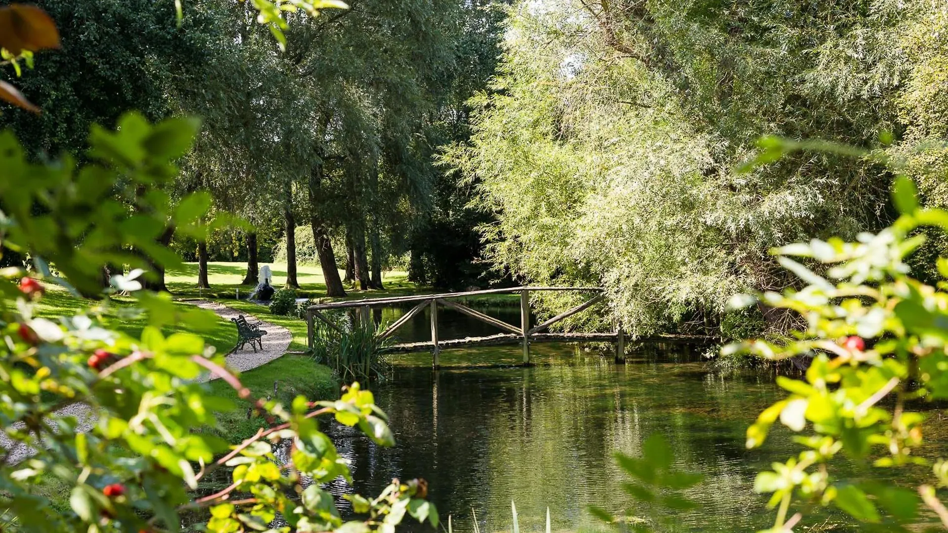 5 Top-Rated Luxury Hotels in Somerset to Book Now