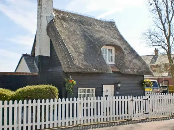 Where to Stay in England: 14 Best Holiday Home Hotels