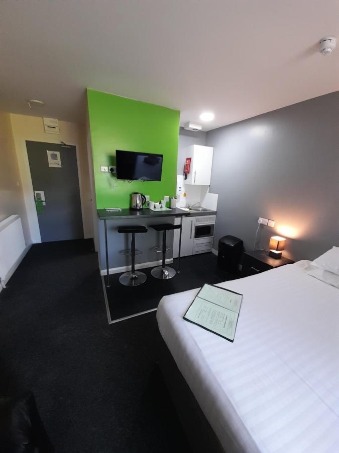 5 Budget Hotels Near Monkey Forest Worth Booking