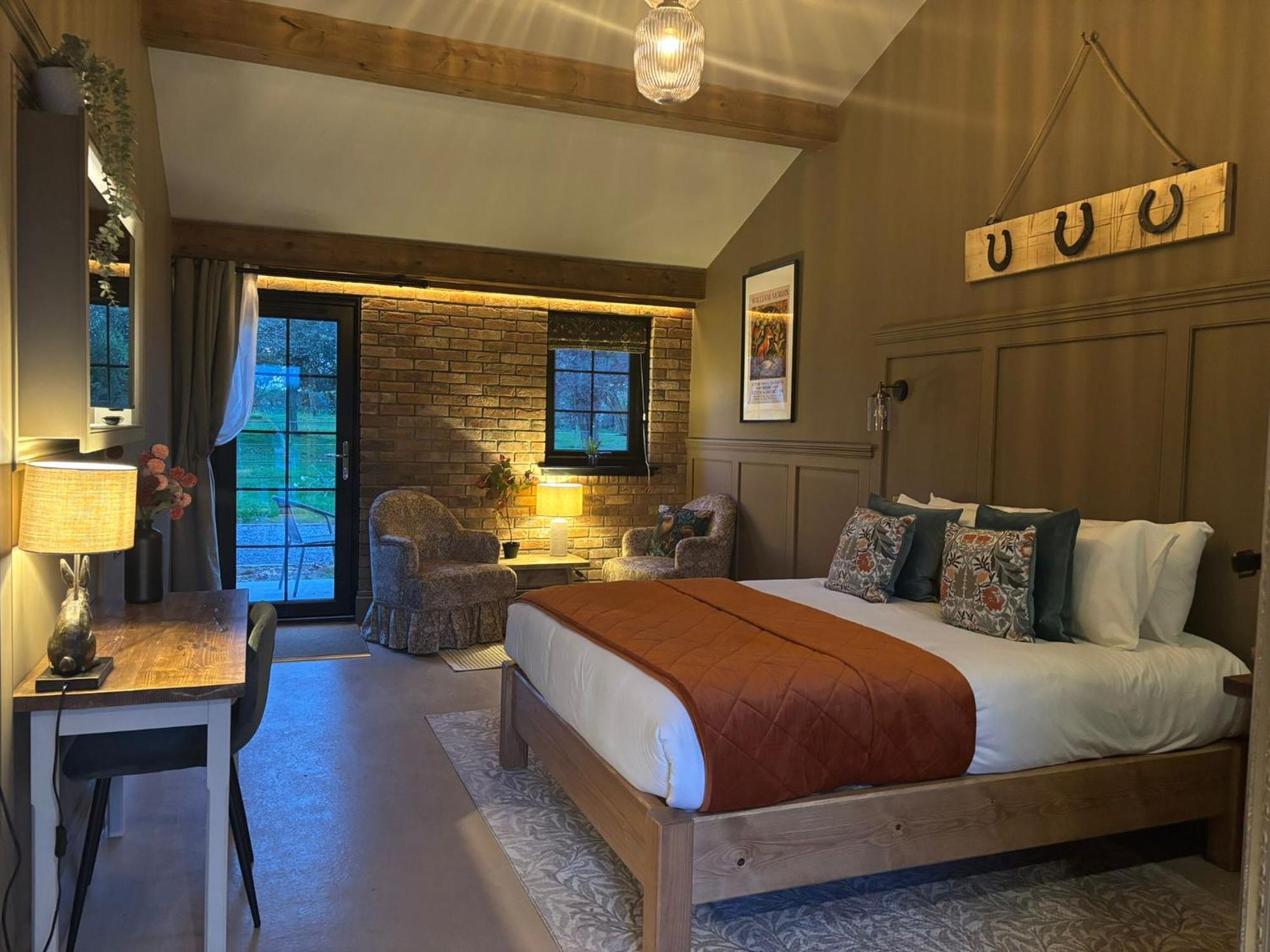 4 Smart 3-Star Hotels Near Tyntesfield Worth Booking