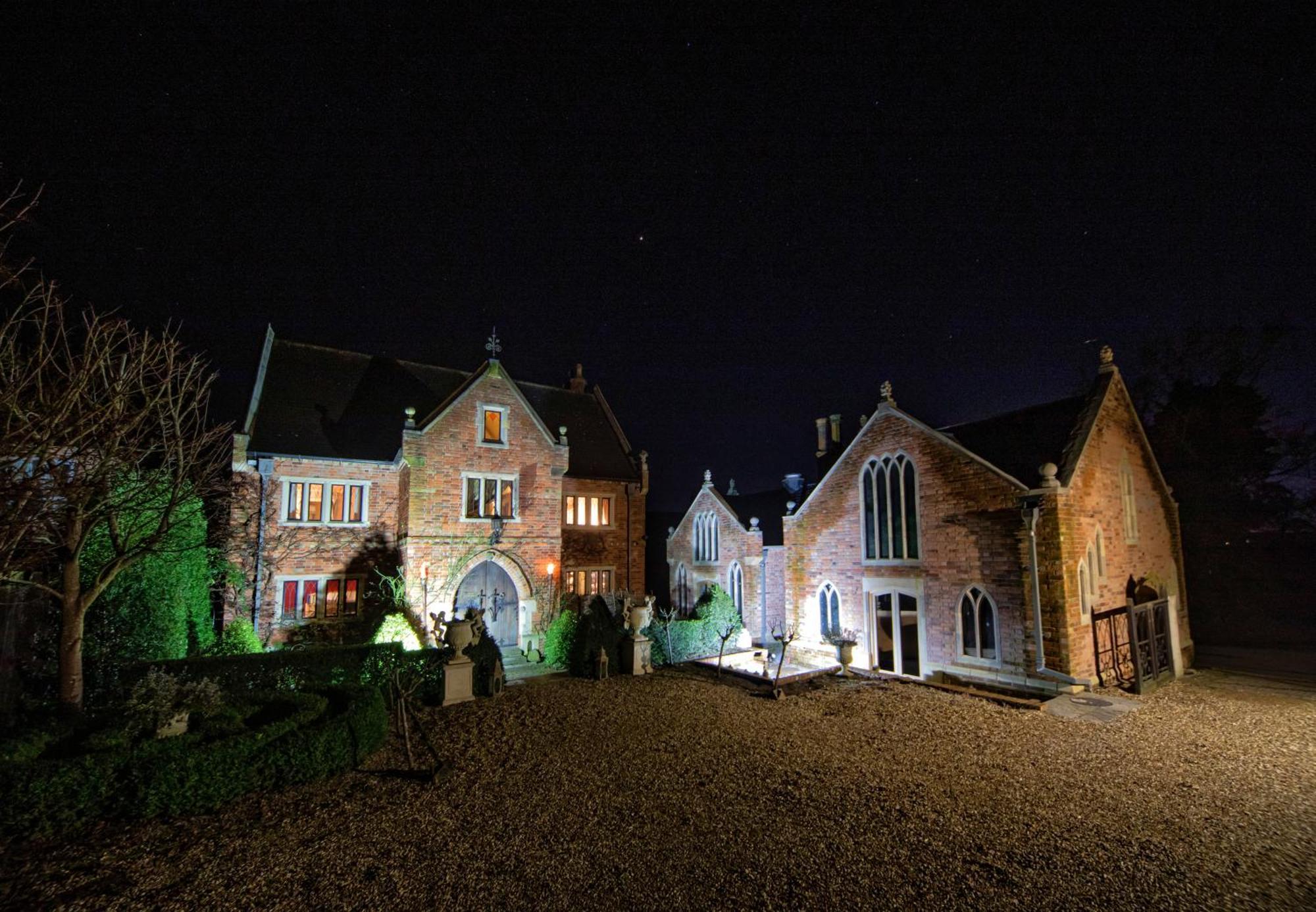 Staying in England: 15 Five-Star Hotels Compared