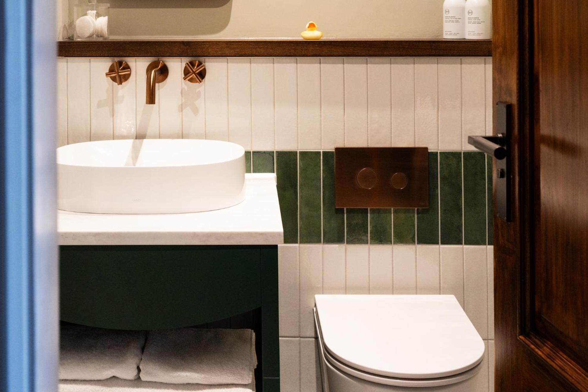 Where to Stay in the United Kingdom: 15 Best Hotels for Couples