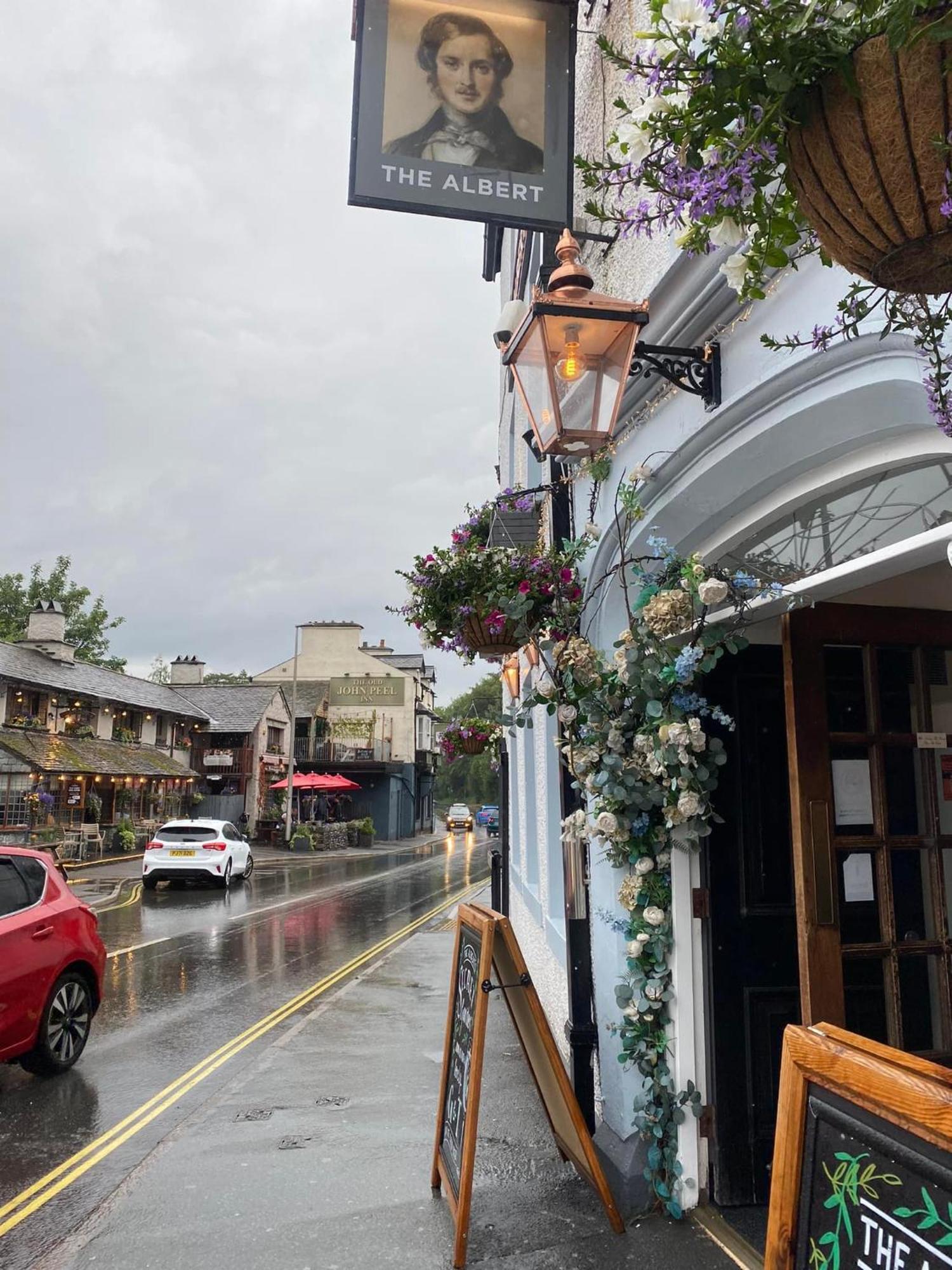 Staying Near Cookhouse Gallery: 13 Family Hotels Compared