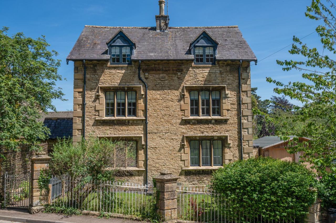 5 Central Hotels Close to Snowshill Manor in Broadway